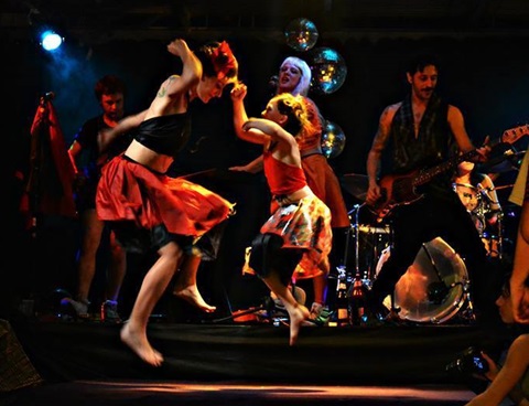 10437254_10204122229119719_1454465802_n